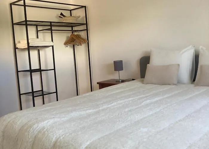Spacious House In Sagres With Private Patio & Bbq